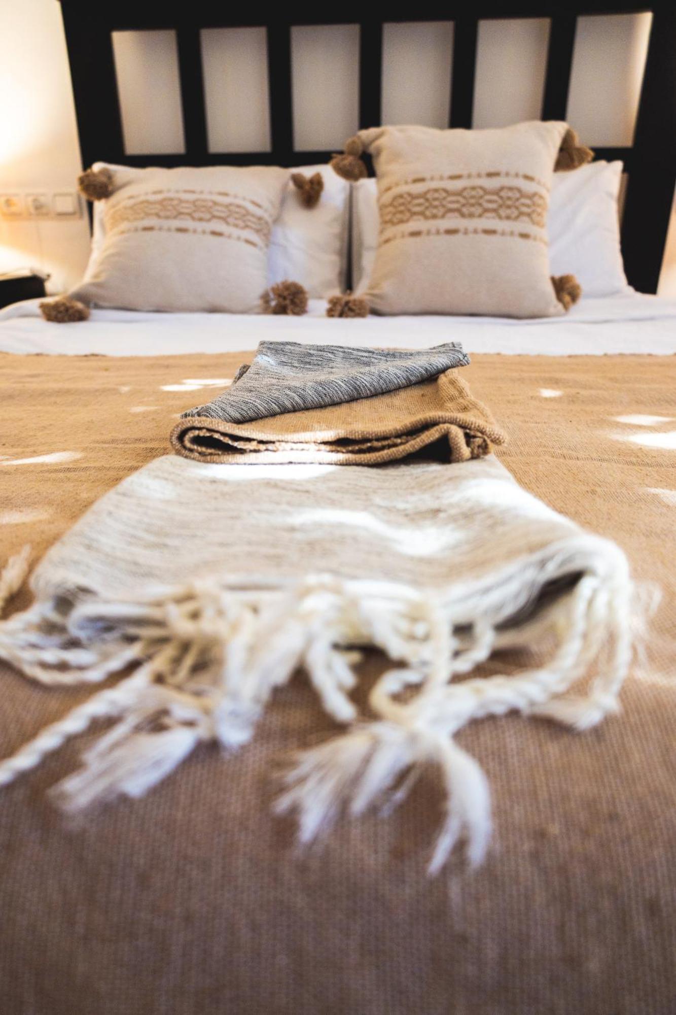 House Of Omm Bed & Breakfast ซิดี้คาโอกี ภายนอก รูปภาพ